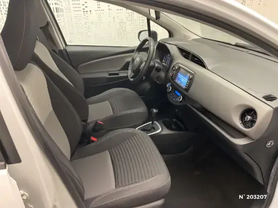 TOYOTA YARIS III - voiture d'occasion - Photo 10
