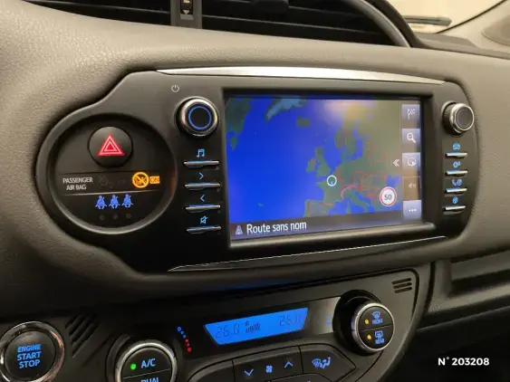 TOYOTA YARIS III - voiture d'occasion - Photo 30