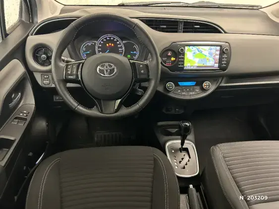 TOYOTA YARIS III - voiture d'occasion - Photo 9