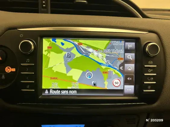TOYOTA YARIS III - voiture d'occasion - Photo 13
