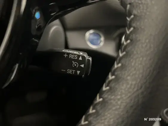 TOYOTA YARIS III - voiture d'occasion - Photo 30