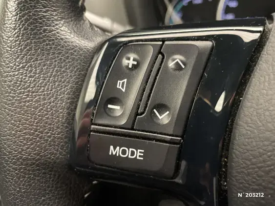 TOYOTA YARIS III - voiture d'occasion - Photo 26