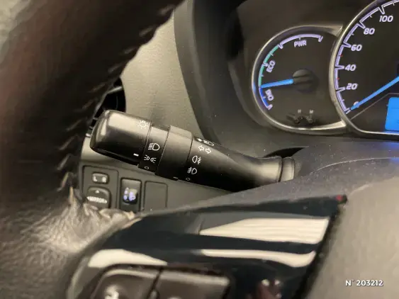 TOYOTA YARIS III - voiture d'occasion - Photo 27