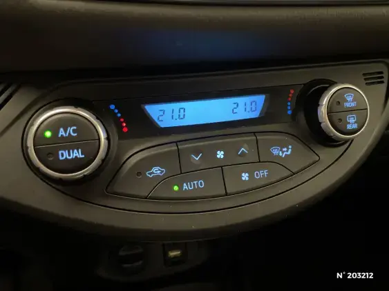 TOYOTA YARIS III - voiture d'occasion - Photo 29