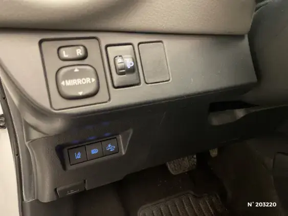 TOYOTA YARIS III - voiture d'occasion - Photo 15