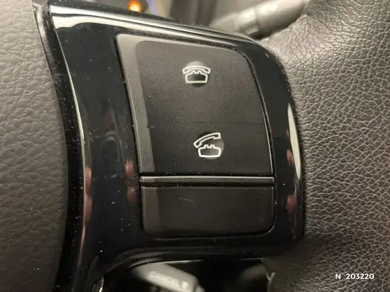 TOYOTA YARIS III - voiture d'occasion - Photo 30