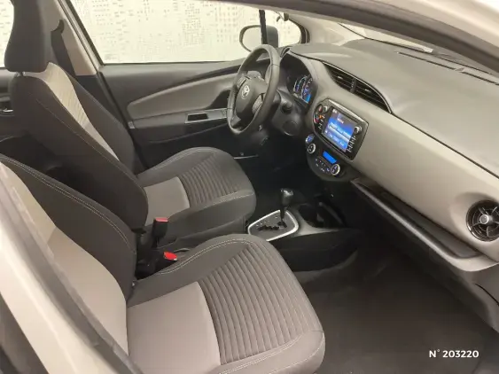 TOYOTA YARIS III - voiture d'occasion - Photo 10