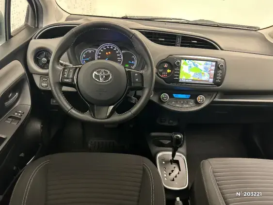 TOYOTA YARIS III - voiture d'occasion - Photo 9