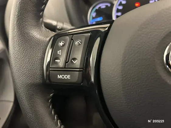 TOYOTA YARIS III - voiture d'occasion - Photo 30