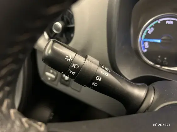 TOYOTA YARIS III - voiture d'occasion - Photo 33