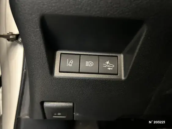 TOYOTA YARIS III - voiture d'occasion - Photo 36