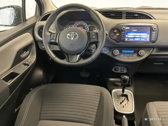 TOYOTA YARIS III - voiture d'occasion - Photo 9