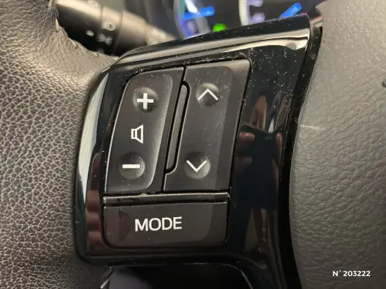 TOYOTA YARIS III - voiture d'occasion - Photo 26