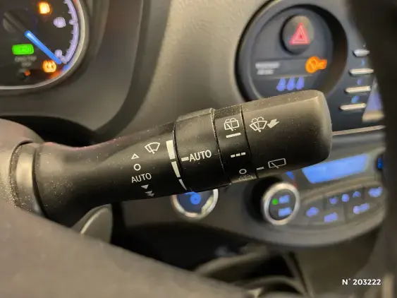 TOYOTA YARIS III - voiture d'occasion - Photo 27