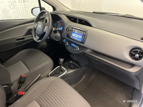 TOYOTA YARIS III - voiture d'occasion - Photo 10
