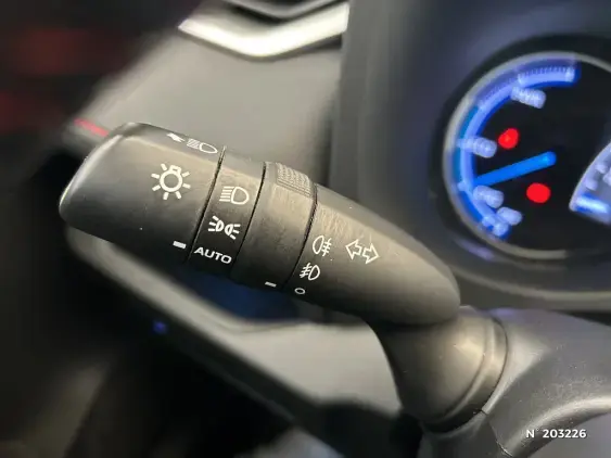 TOYOTA RAV4 V - voiture d'occasion - Photo 31