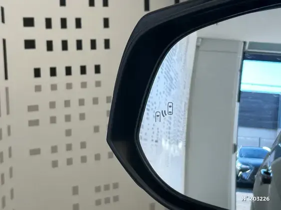 TOYOTA RAV4 V - voiture d'occasion - Photo 36