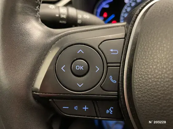 TOYOTA RAV4 V - voiture d'occasion - Photo 28