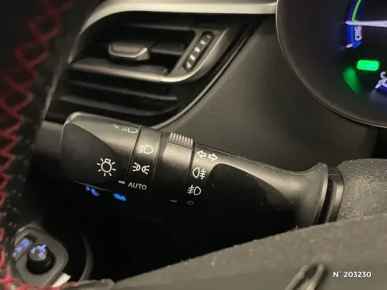 TOYOTA C-HR - voiture d'occasion - Photo 32
