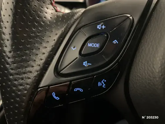 TOYOTA C-HR - voiture d'occasion - Photo 35