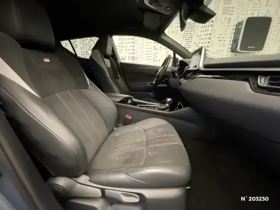 TOYOTA C-HR - voiture d'occasion - Photo 36