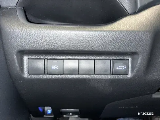 TOYOTA RAV4 V - voiture d'occasion - Photo 31