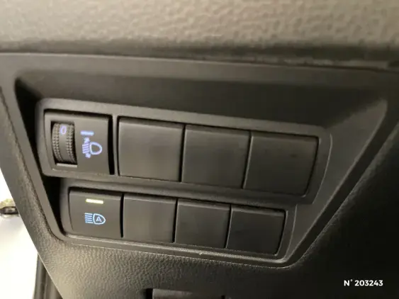 TOYOTA YARIS IV - voiture d'occasion - Photo 15