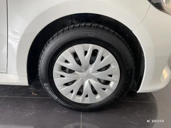 TOYOTA YARIS IV - voiture d'occasion - Photo 8
