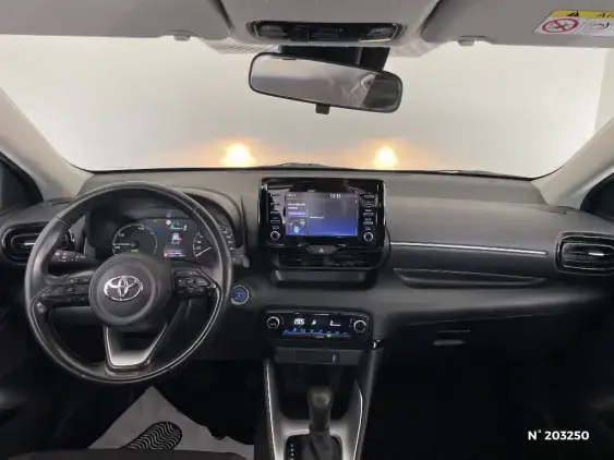 TOYOTA YARIS IV - voiture d'occasion - Photo 9