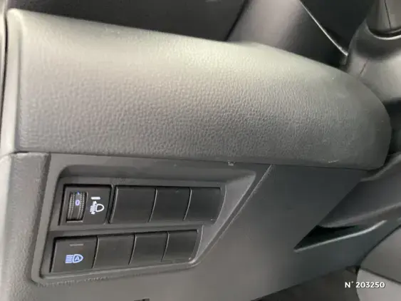 TOYOTA YARIS IV - voiture d'occasion - Photo 15