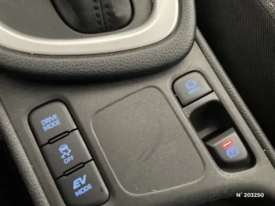 TOYOTA YARIS IV - voiture d'occasion - Photo 33