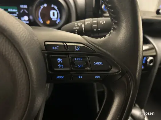 TOYOTA YARIS CROSS I - voiture d'occasion - Photo 29