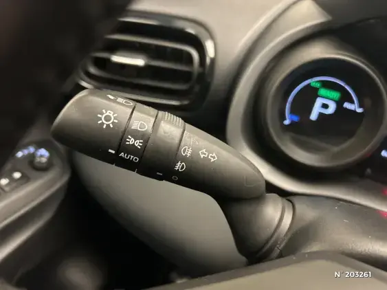 TOYOTA YARIS CROSS I - voiture d'occasion - Photo 32