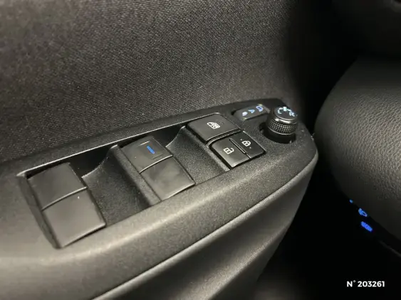 TOYOTA YARIS CROSS I - voiture d'occasion - Photo 33