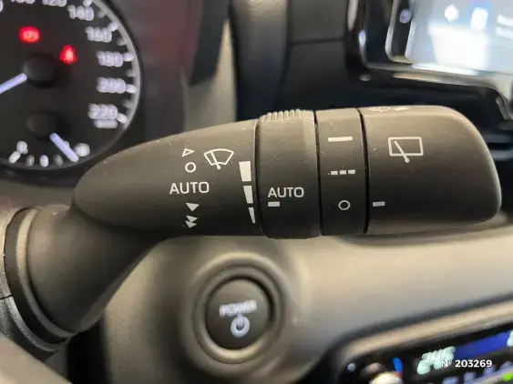 TOYOTA YARIS IV - voiture d'occasion - Photo 25