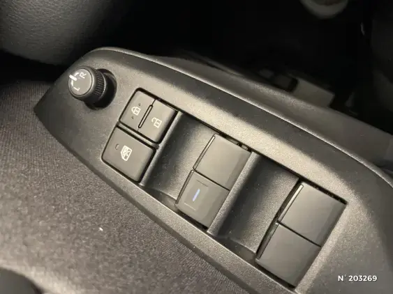 TOYOTA YARIS IV - voiture d'occasion - Photo 28