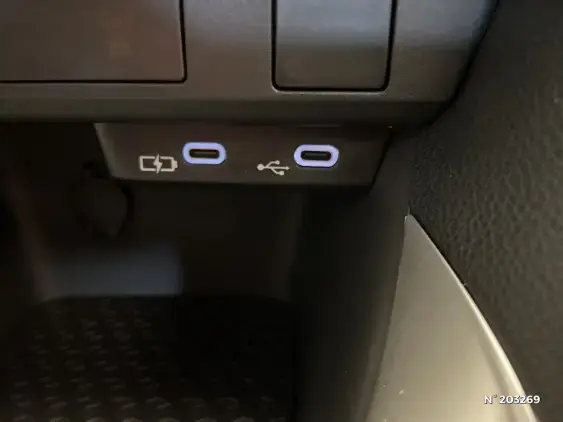 TOYOTA YARIS IV - voiture d'occasion - Photo 33