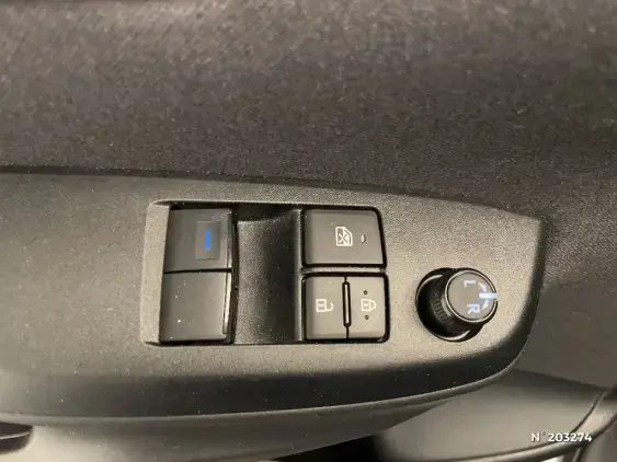 TOYOTA YARIS IV - voiture d'occasion - Photo 24