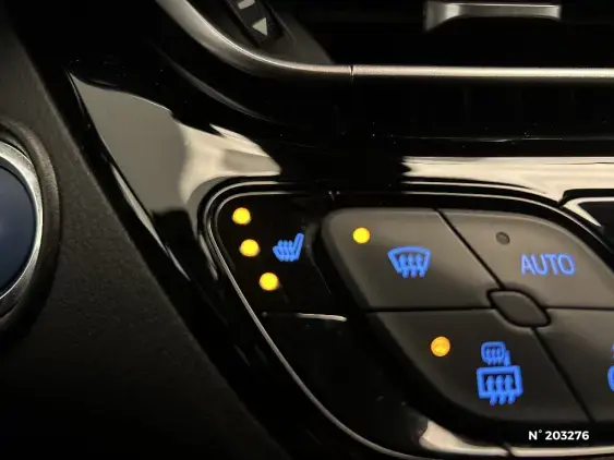 TOYOTA C-HR - voiture d'occasion - Photo 26