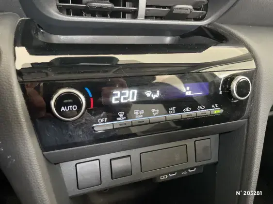 TOYOTA YARIS CROSS I - voiture d'occasion - Photo 33