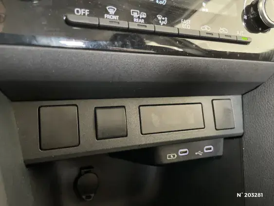 TOYOTA YARIS CROSS I - voiture d'occasion - Photo 34