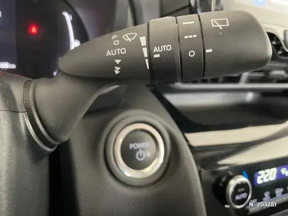 TOYOTA YARIS CROSS I - voiture d'occasion - Photo 36