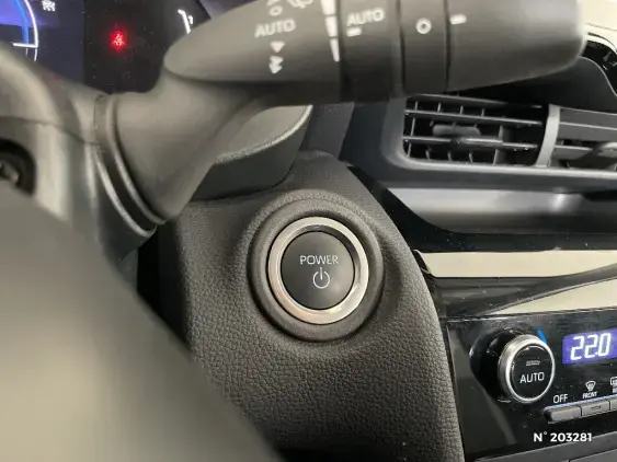 TOYOTA YARIS CROSS I - voiture d'occasion - Photo 37