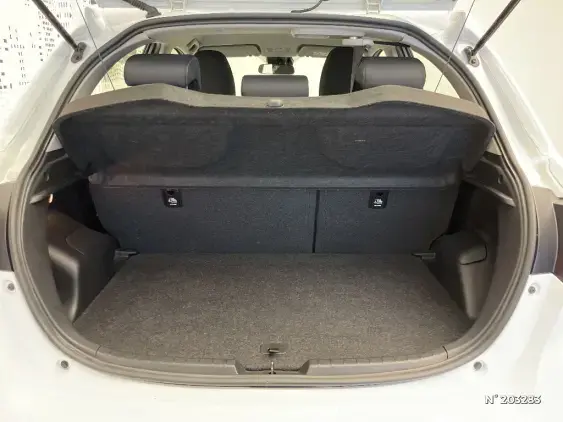 TOYOTA YARIS III - voiture d'occasion - Photo 7