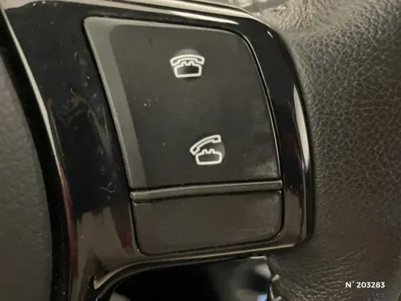 TOYOTA YARIS III - voiture d'occasion - Photo 24