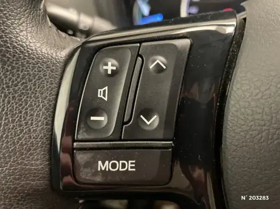 TOYOTA YARIS III - voiture d'occasion - Photo 25