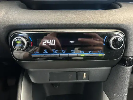 TOYOTA YARIS IV - voiture d'occasion - Photo 25