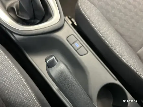 TOYOTA YARIS IV - voiture d'occasion - Photo 27