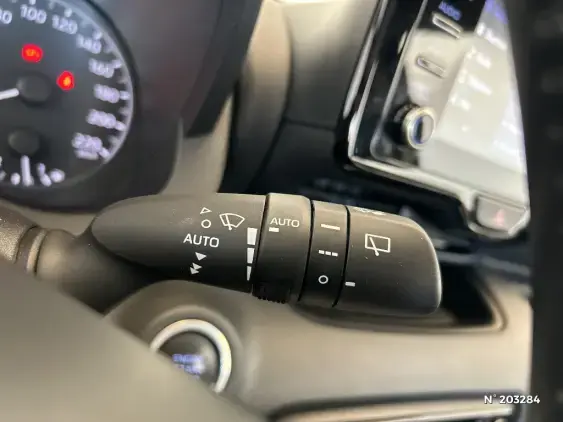 TOYOTA YARIS IV - voiture d'occasion - Photo 30