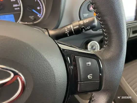 TOYOTA YARIS III - voiture d'occasion - Photo 26